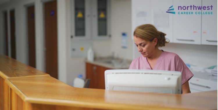 What is the Career Outlook for Medical Administrative Assistant Jobs